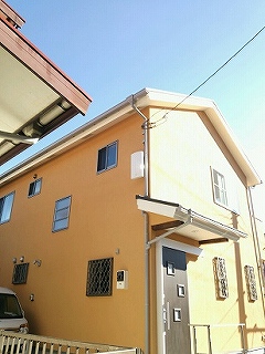 デザインアンテナを設置した戸建住宅