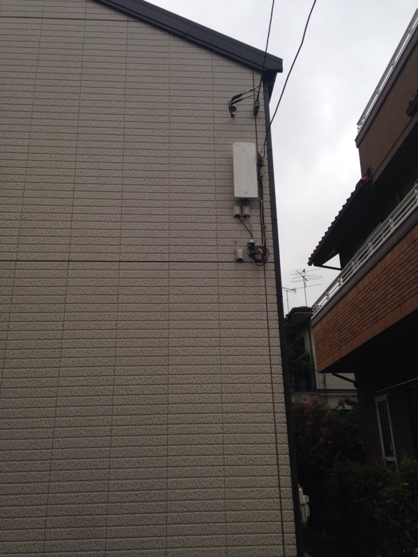 練馬区大泉学園町　デザインアンテナ壁面設置