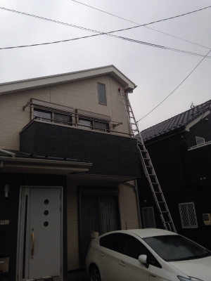 蓮田市西新宿　地デジ+BS/CSアンテナ工事