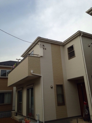 さいたま市岩槻区南辻　デザインアンテナ工事