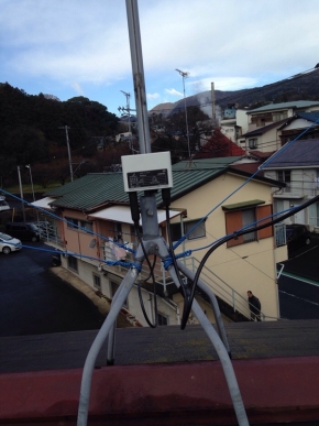 支柱に取り付けたブースター