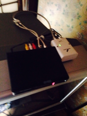 分配器に接続したブースターの電源部