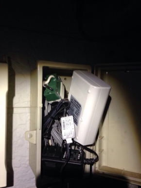 メディアボックス内のブースター電源部