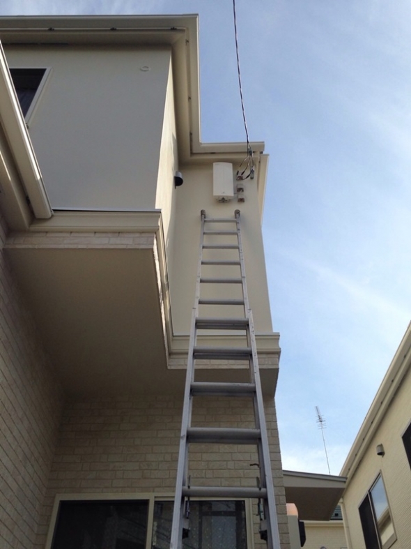 デザインアンテナを設置した戸建住宅