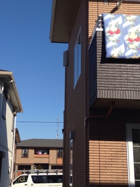 デザインアンテナを設置した戸建住宅