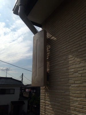 外壁に取り付けたデザインアンテナ