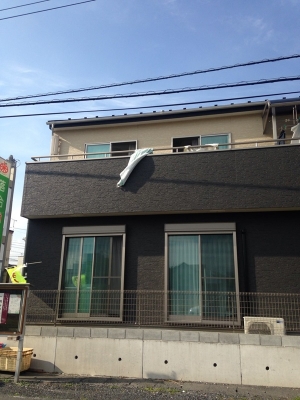 デザインアンテナを設置した戸建住宅