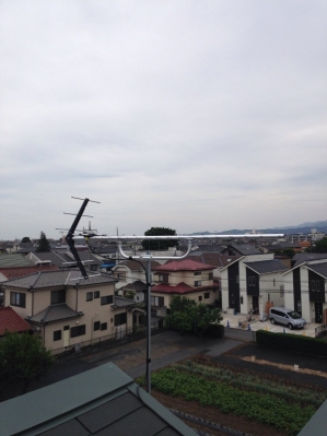 破風板に取り付けたUHFアンテナ