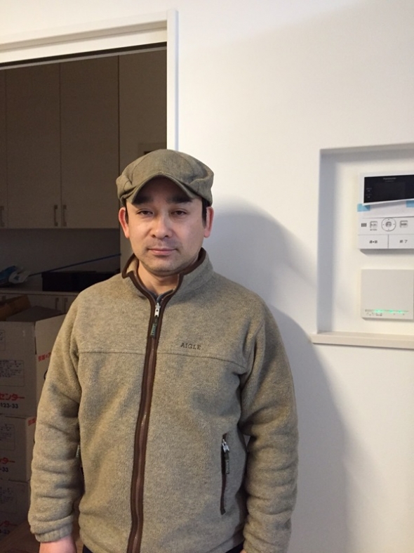 帽子をかぶった男性