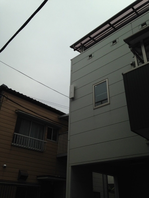 デザインアンテナを設置した戸建住宅