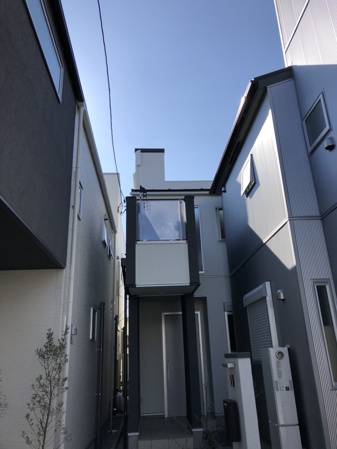 デザインアンテナを設置した戸建住宅