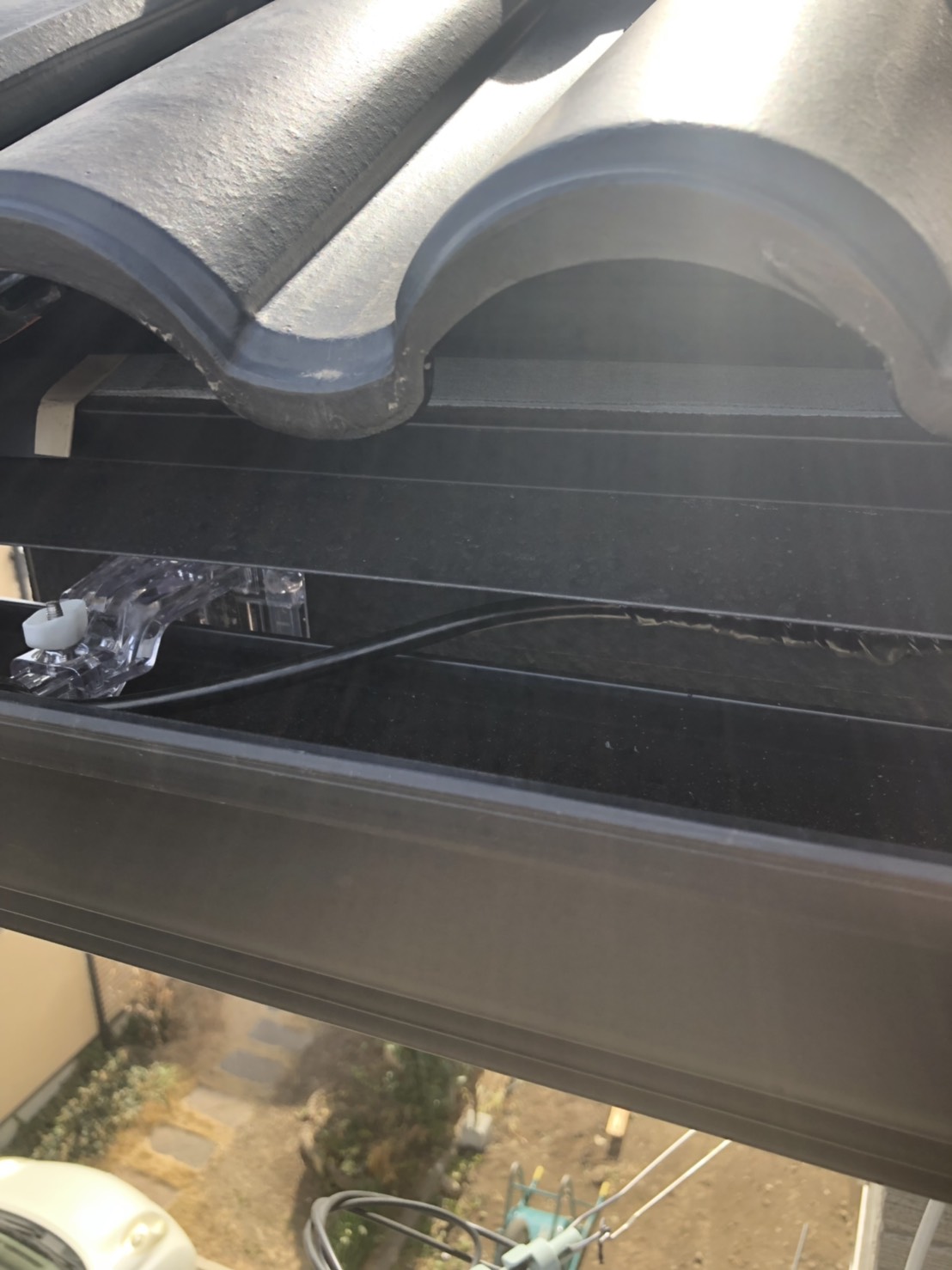 雨樋に配線したアンテナケーブル