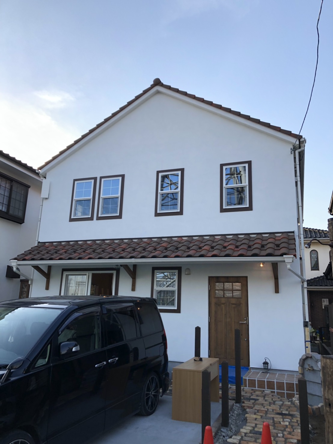 デザインアンテナを設置した戸建住宅