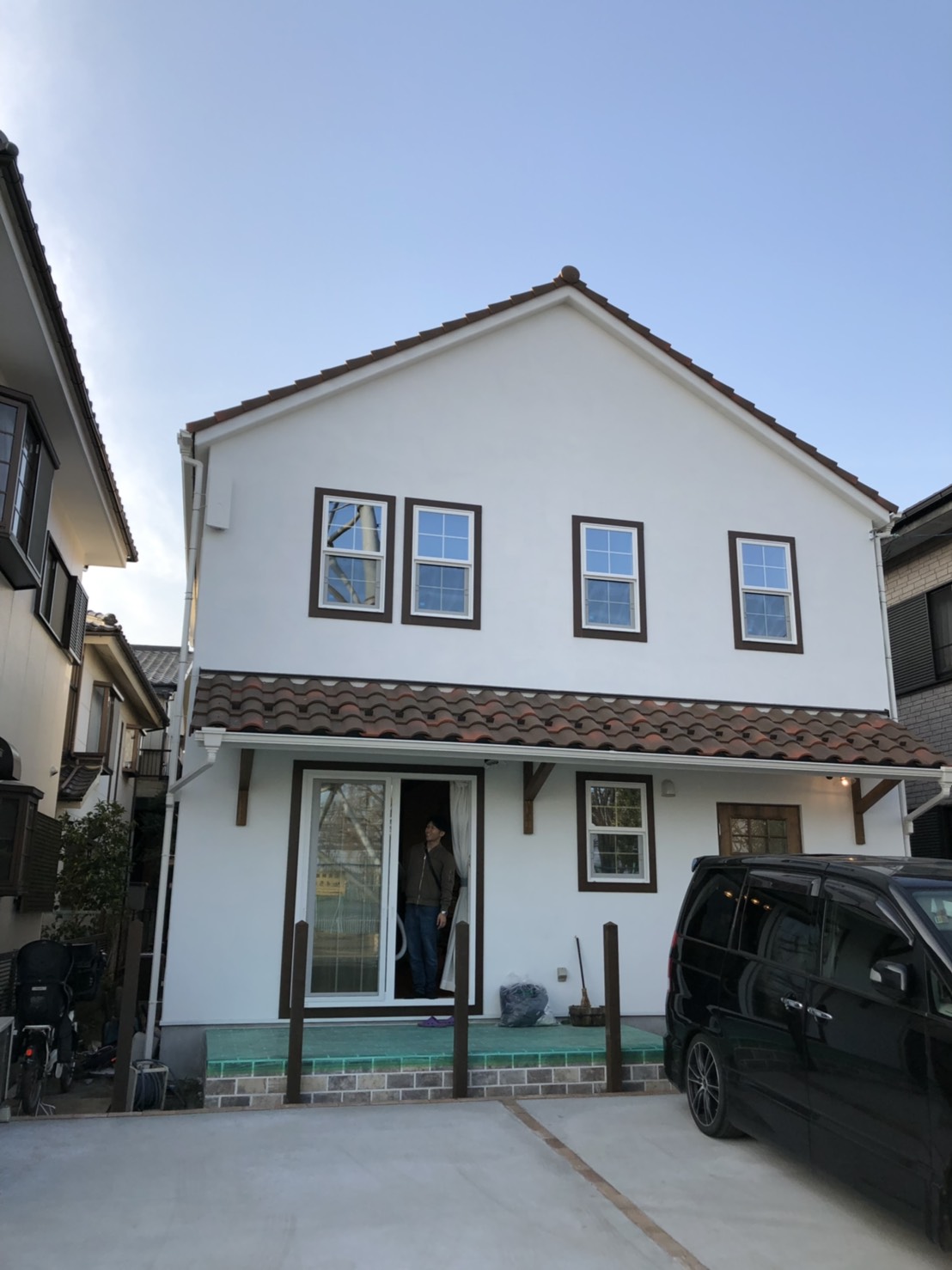 デザインアンテナを設置した戸建住宅