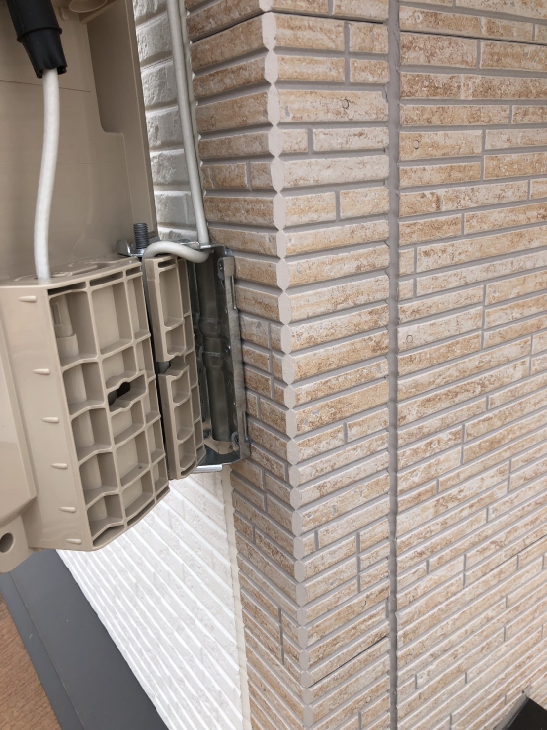 外壁のテレビアンテナ