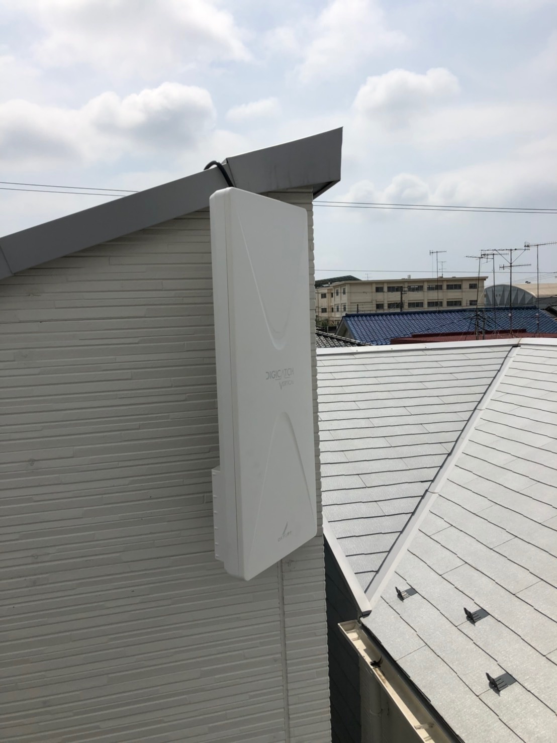 外壁のテレビアンテナ