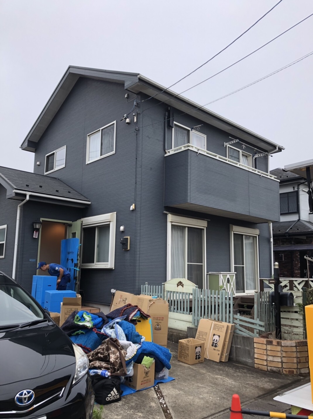 デザインアンテナを設置した戸建住宅