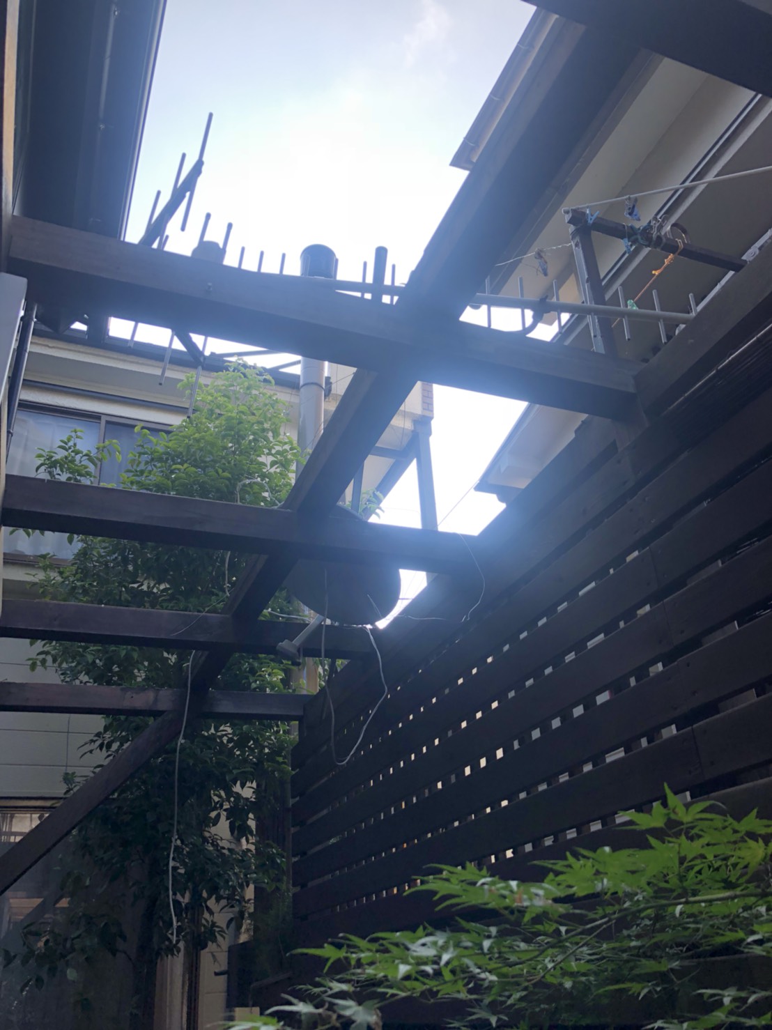 倒壊したテレビアンテナ