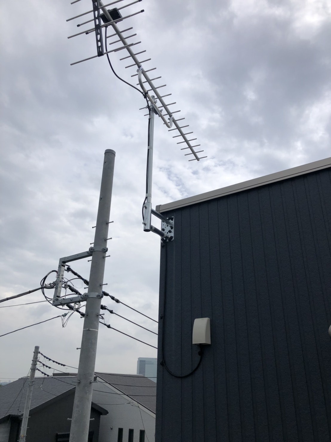 外壁のテレビアンテナ