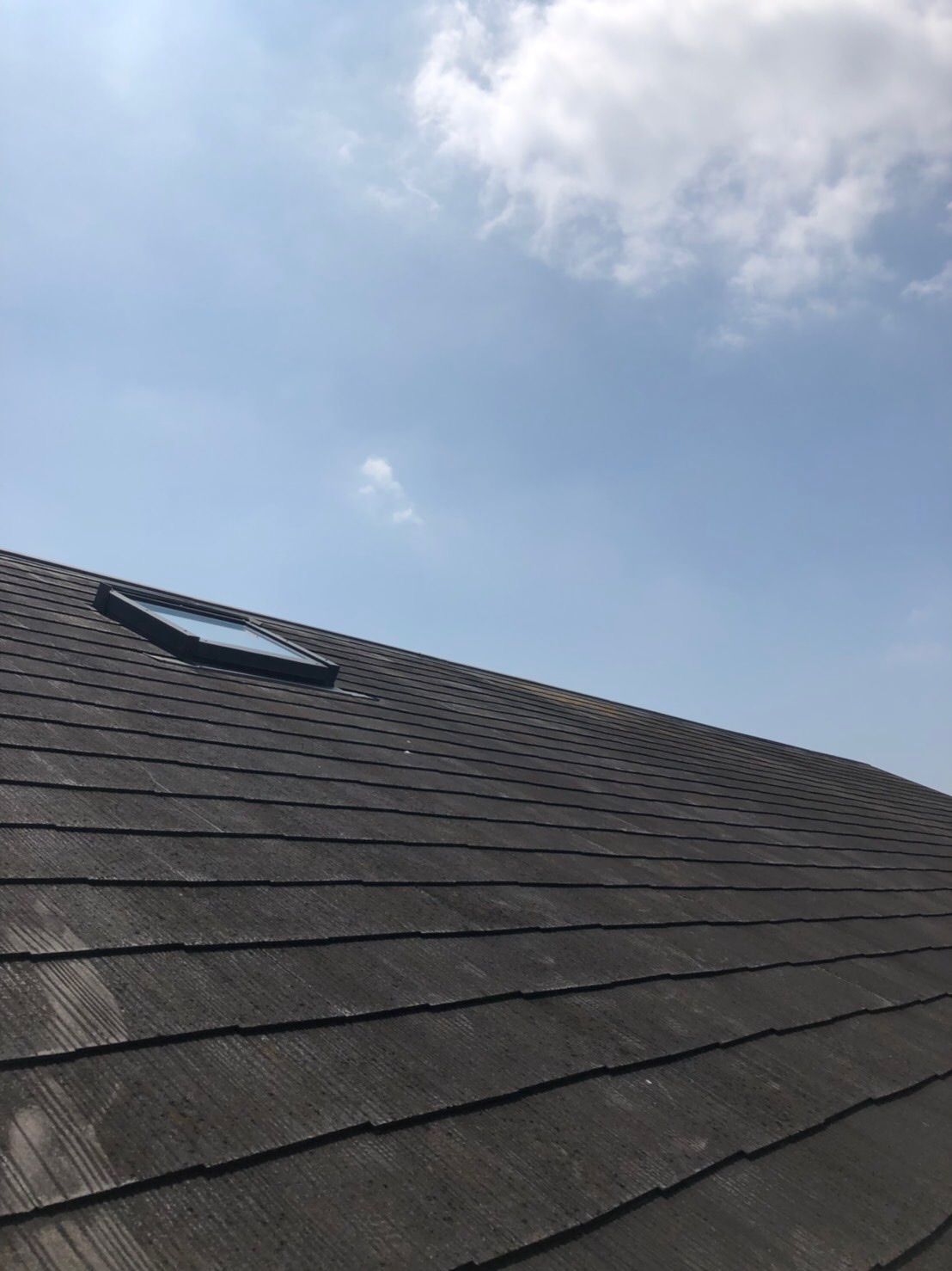 アンテナ撤去後の屋根上