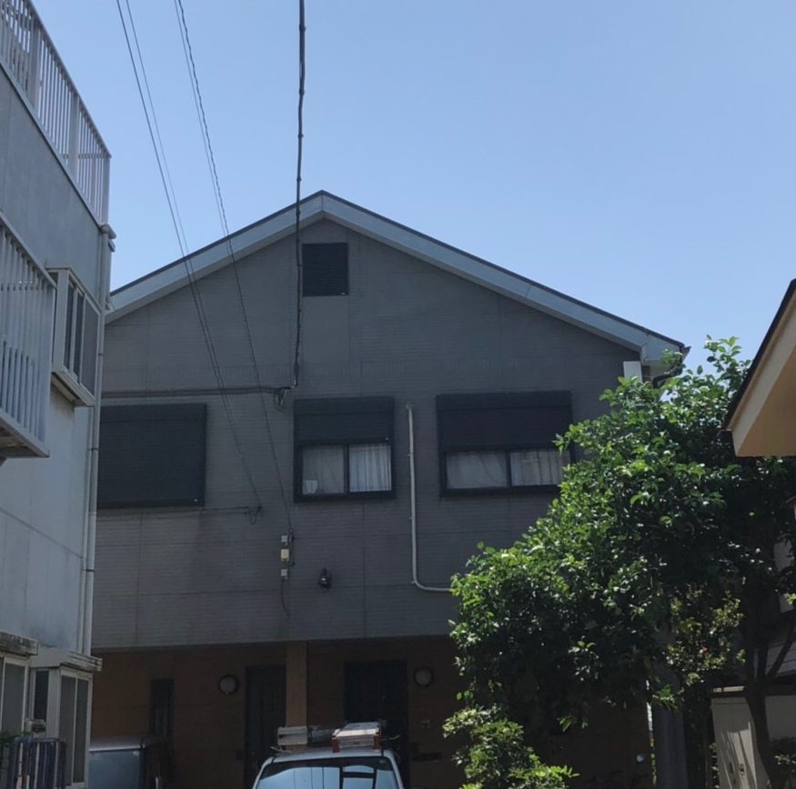 デザインアンテナを設置した戸建住宅