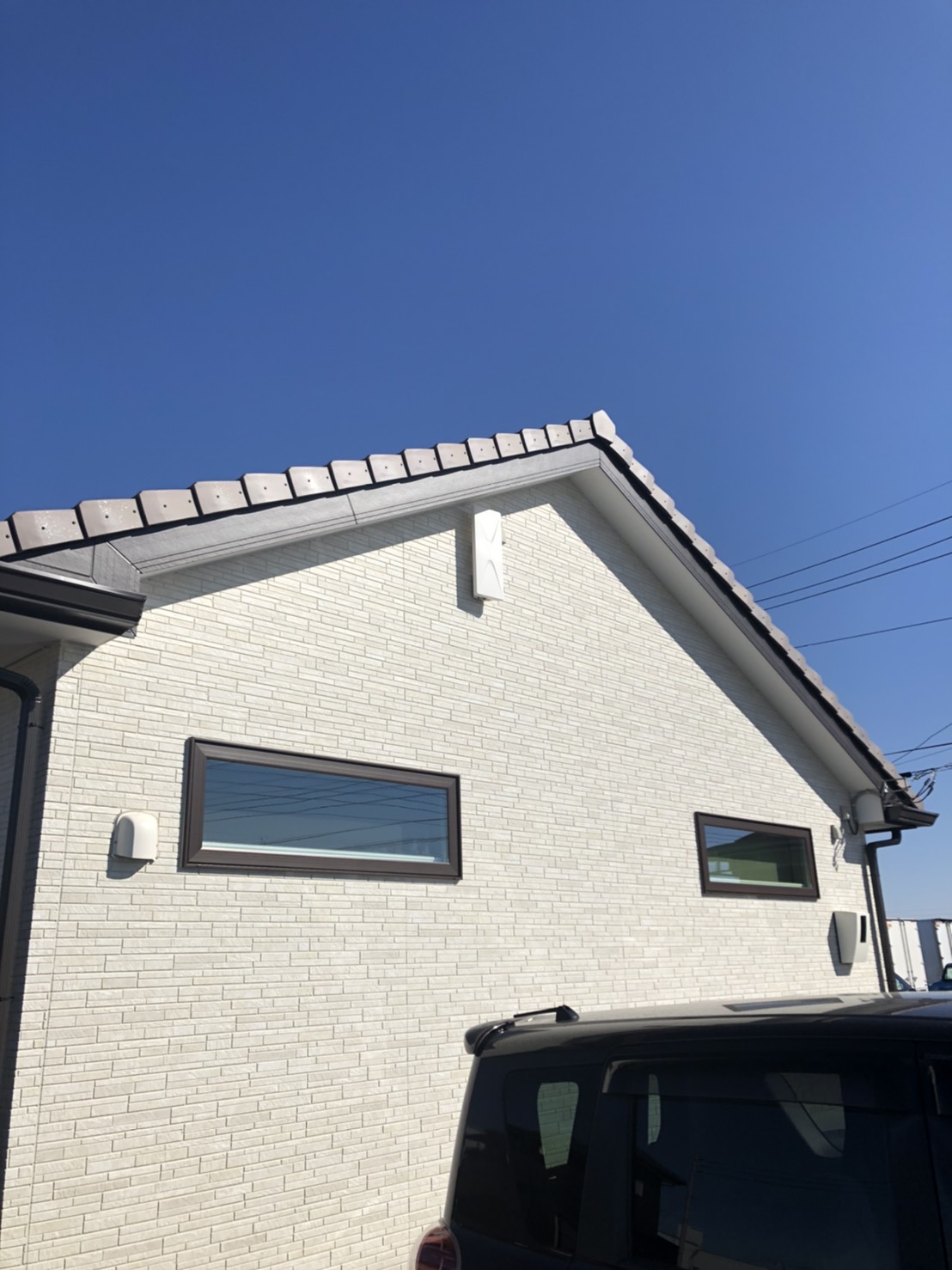 デザインアンテナを取り付けた戸建住宅