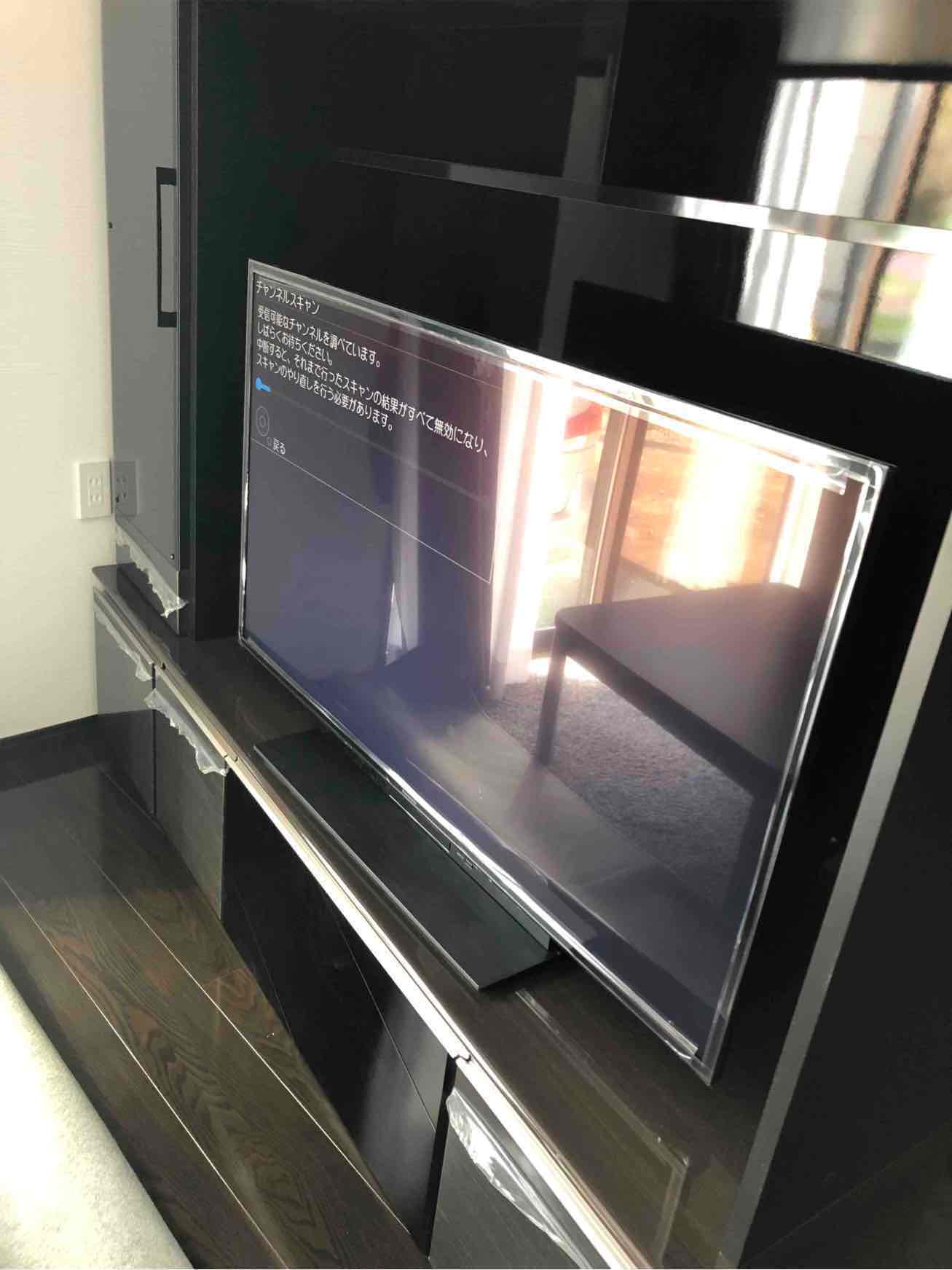 チャンネルスキャン中のテレビ