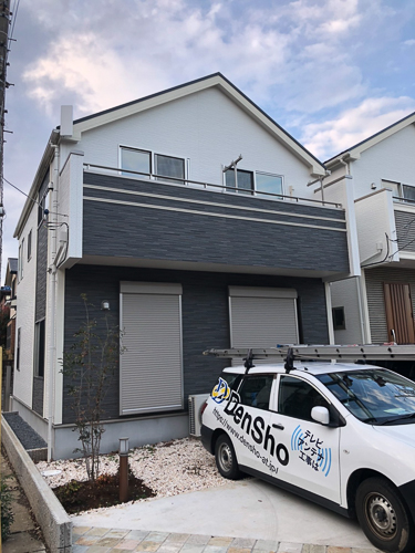 デザインアンテナを取り付けた戸建住宅