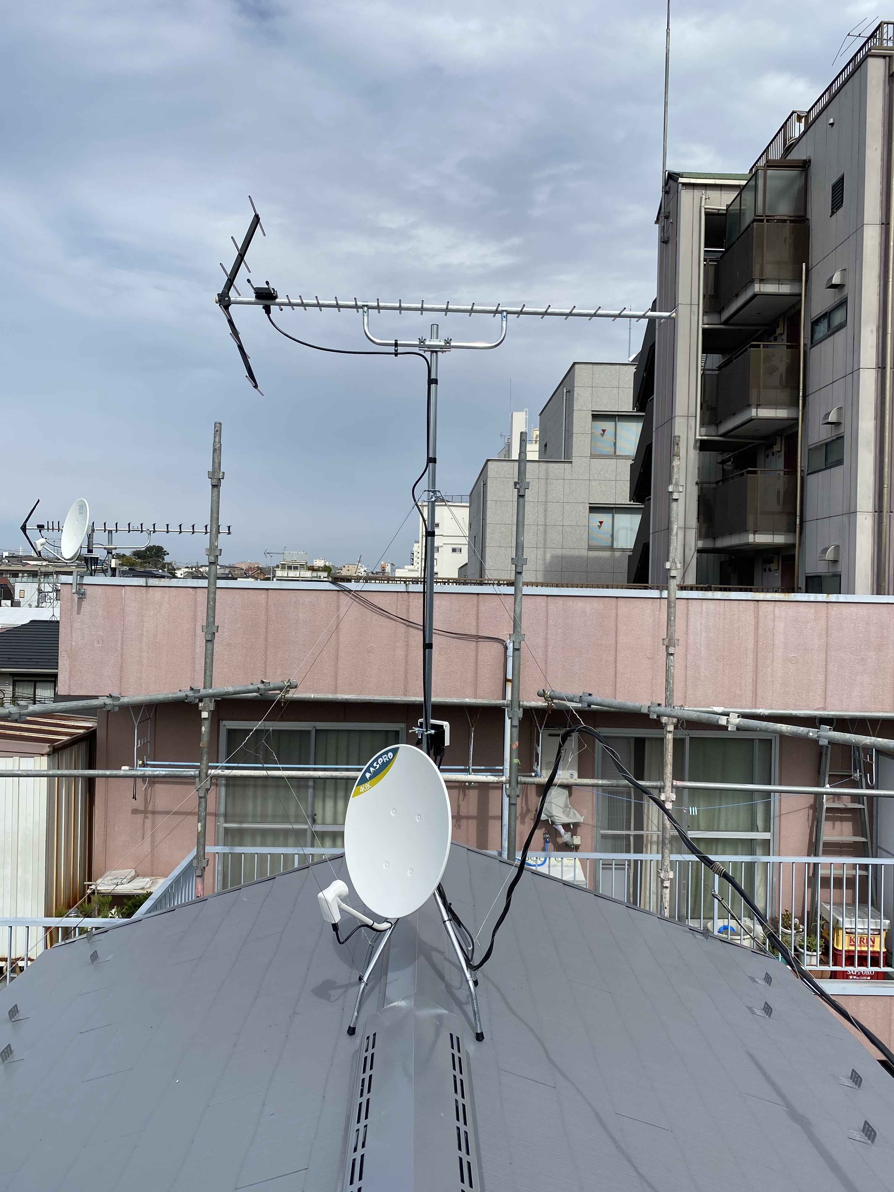 VHFアンテナ撤去・新たなテレビアンテナの設置工事【東京都世田谷区】