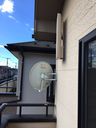 外壁のデザインアンテナとBS/CSアンテナ
