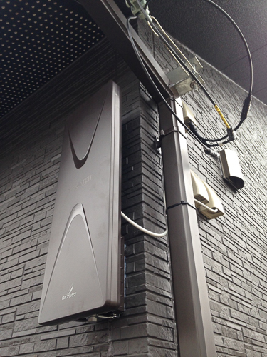 外壁のテレビアンテナ
