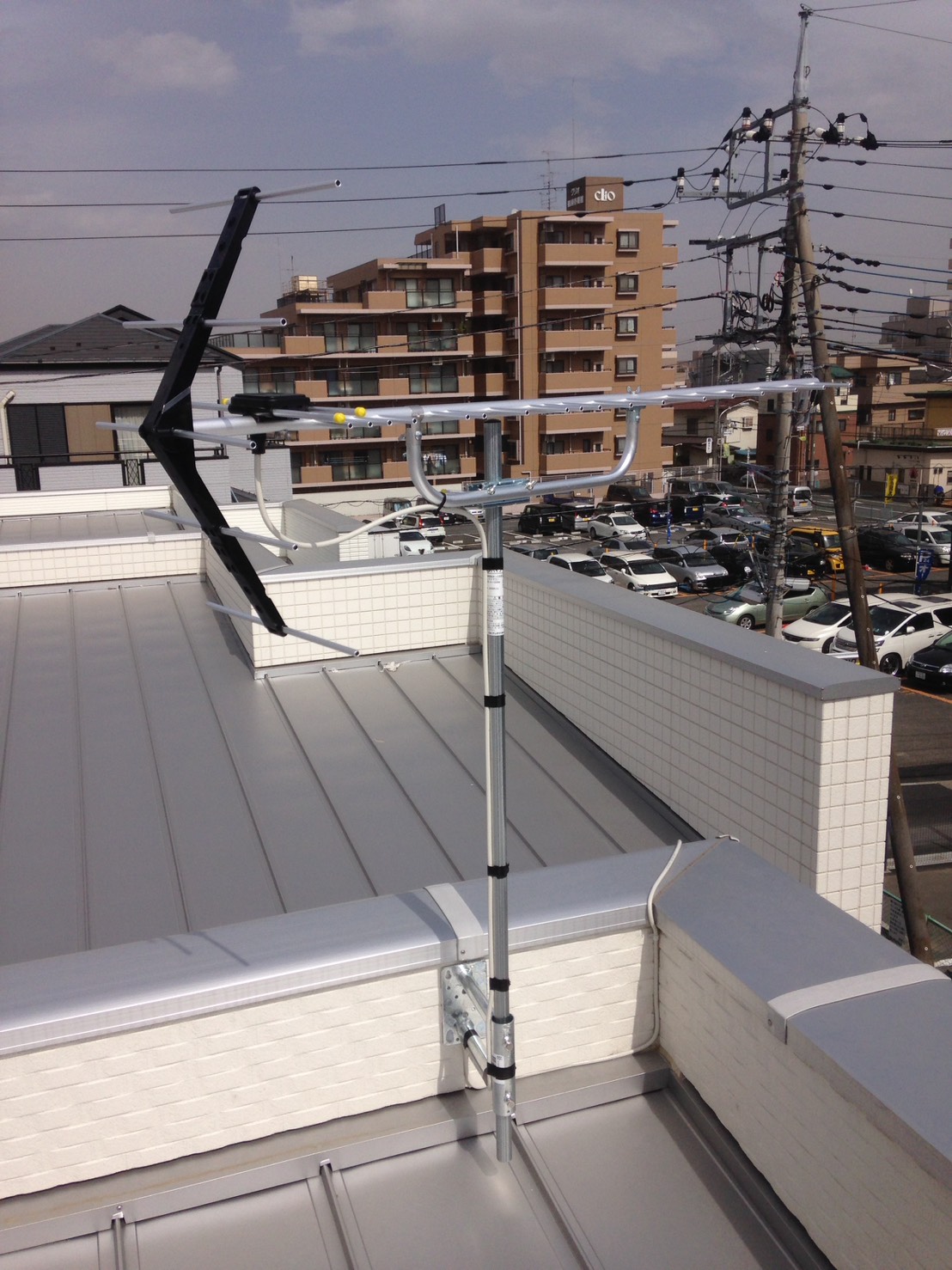 外壁のテレビアンテナ