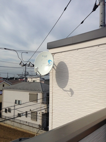 外壁のテレビアンテナ