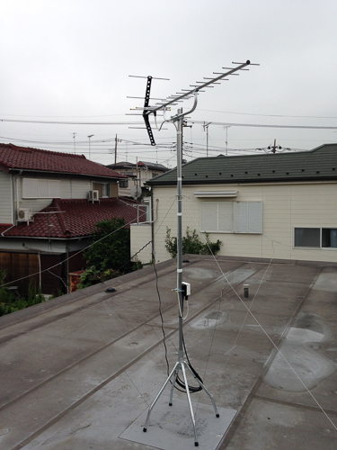 屋上に設置したUHFアンテナ