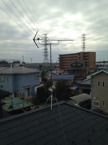 UHFアンテナの屋根上設置