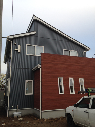 デザインアンテナを設置した戸建住宅