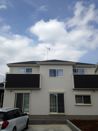 UHFアンテナを設置した戸建住宅