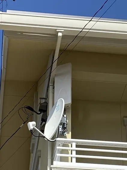 外壁のテレビアンテナ